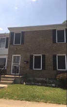 Building Photo - 570 Jamestown Ct