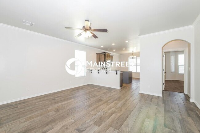 Foto del edificio - 4 Bedroom Pet-Friendly Home in OKLAHOMA CITY, OK with Main Street Renewal