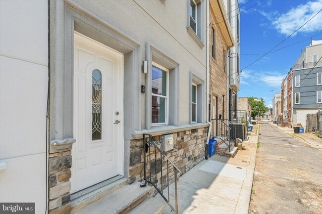 Photo - 2630 E Harold St Townhome