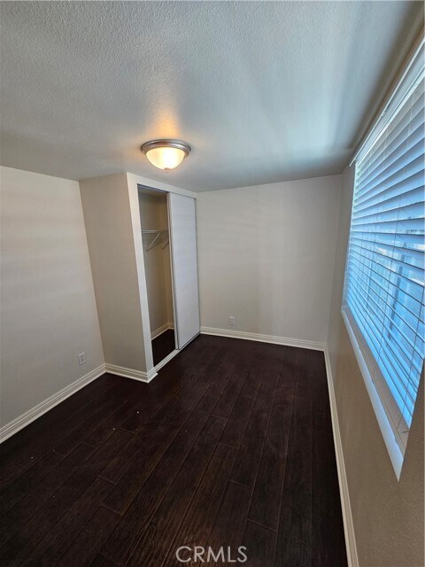 Foto del edificio - 532 Ramona Ave N