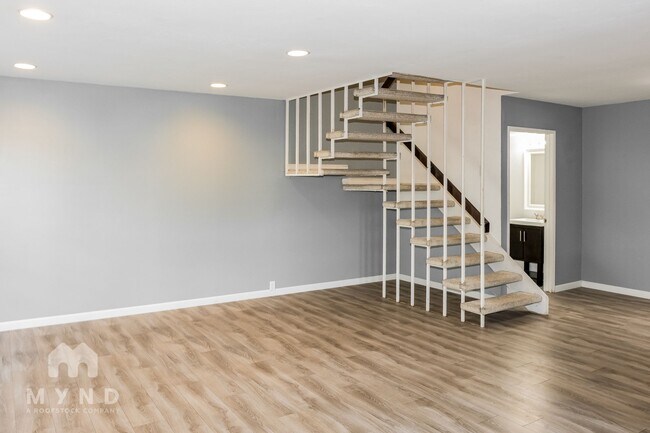 Foto del edificio - 7732 Camino Noguera