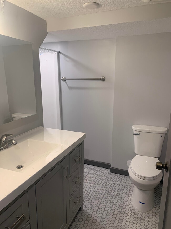 1698 Hewitt Ave, Saint Paul, MN 55104 House Rental in Saint Paul, MN