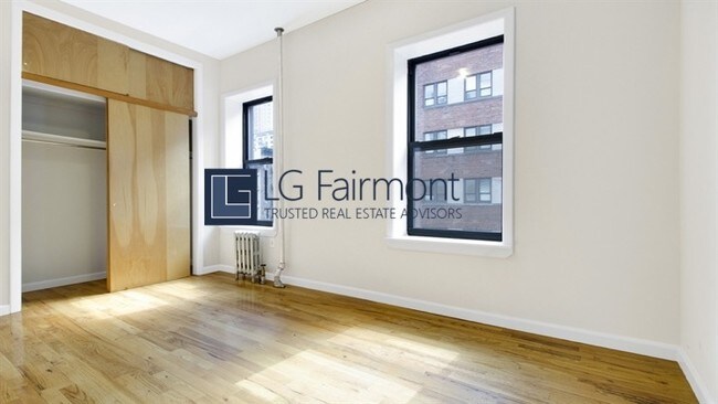 Building Photo - 401 W 52nd St