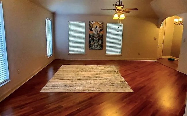 Building Photo - 212 Canulette Rd