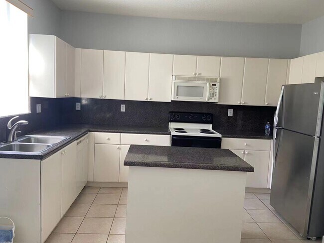 Foto del edificio - 3905 Shoma Dr