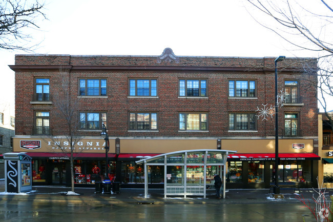 Building Photo - 639-651 State St