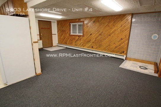 Primary Photo - 3403 Lakeshore Dr