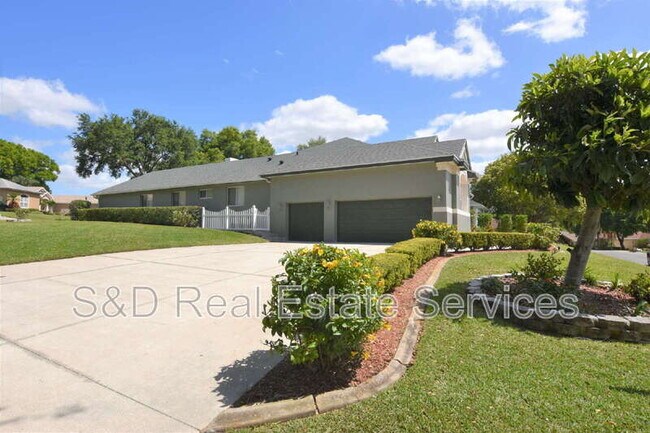 Foto del edificio - 2218 Longleaf Cir