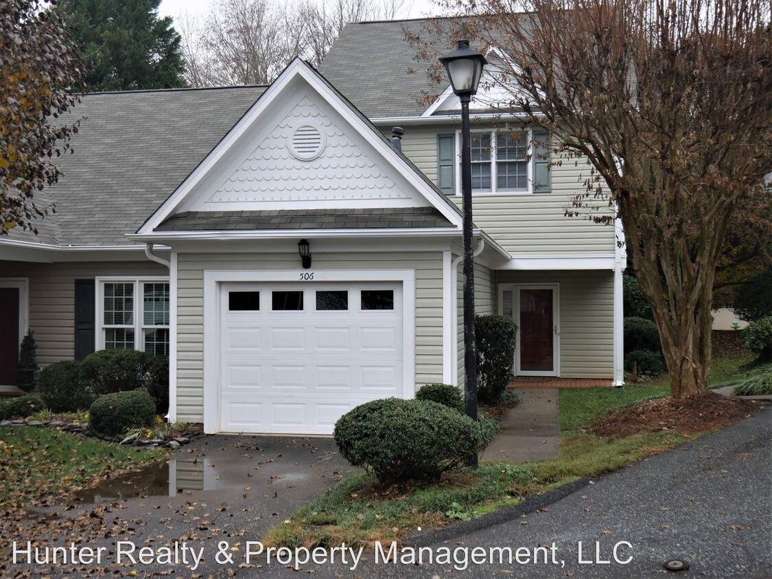 Primary Photo - 2 br, 2.5 bath House - 506 Sherwood Hills