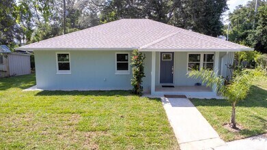 Building Photo - 22 1/2 Fancher Ct
