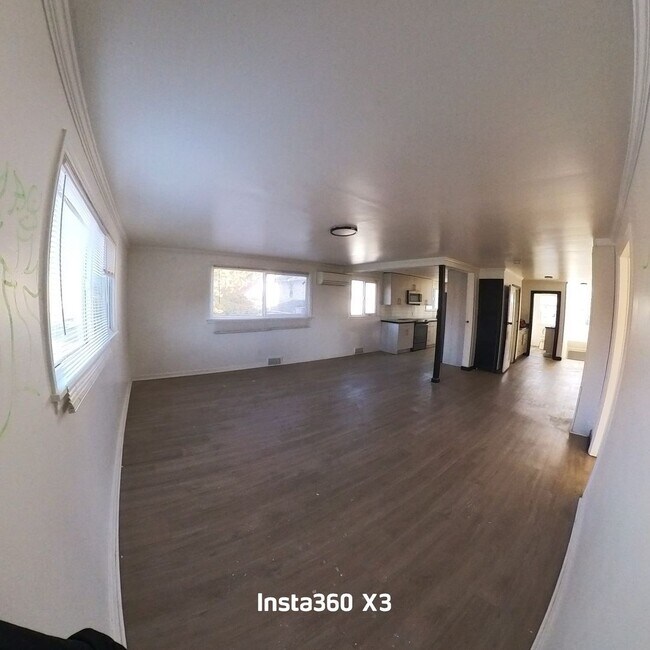 Foto del edificio - Auburn Commercial