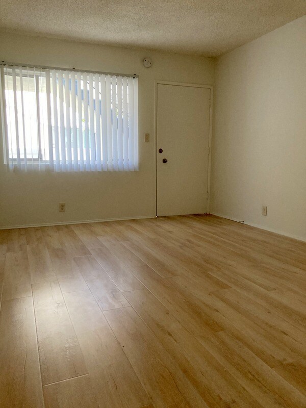 Foto principal - 1641 S Westgate Ave