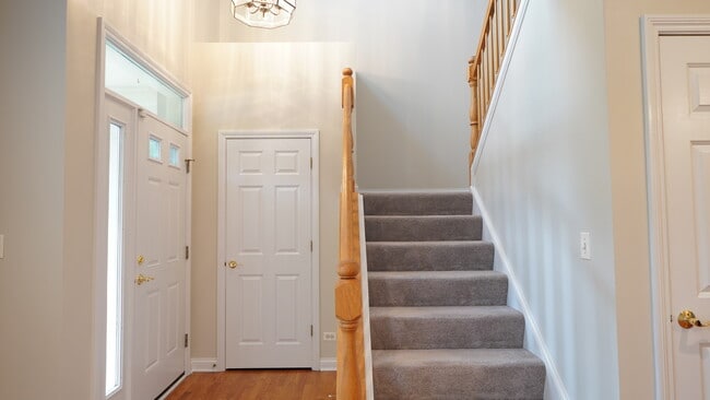Building Photo - 2664 Goldenrod Ln