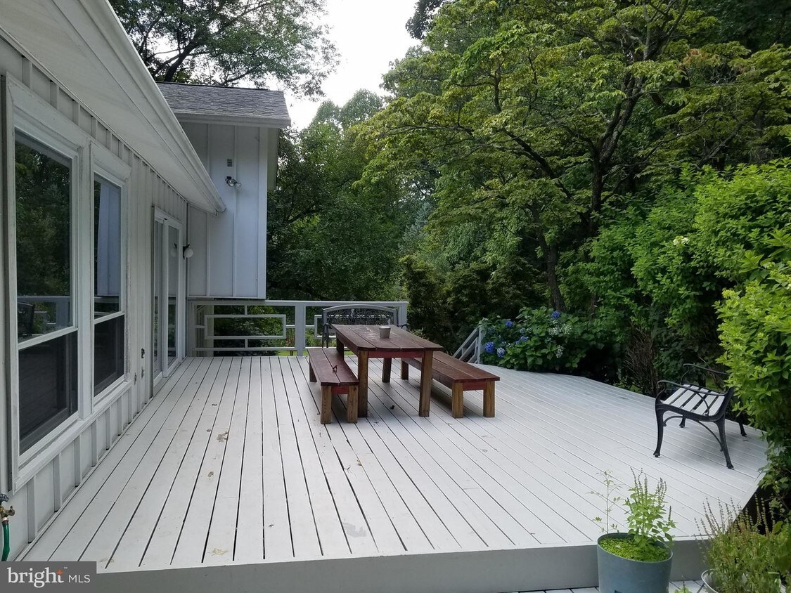 5 Farm Meadows Ln, Hockessin, DE 19707 House Rental in Hockessin, DE