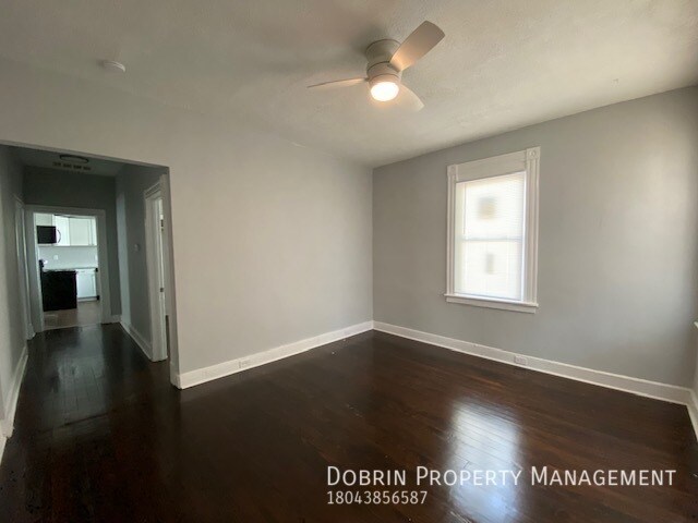 Foto del edificio - 1319 Enfield Ave