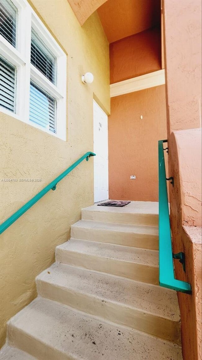 Foto del edificio - 6960 NW 174th Terrace