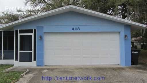 Building Photo - 403 Pine St