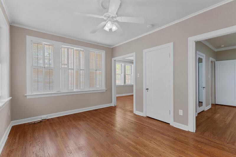 7376 Pershing Ave, University City, MO 63130 Condo for Rent in University City, MO