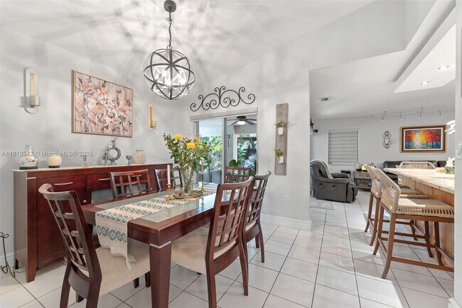 Foto del edificio - 5316 SW 142nd Pl