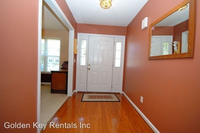 Building Photo - 3 br, 2 bath House - 103 Oak Tree Drive
