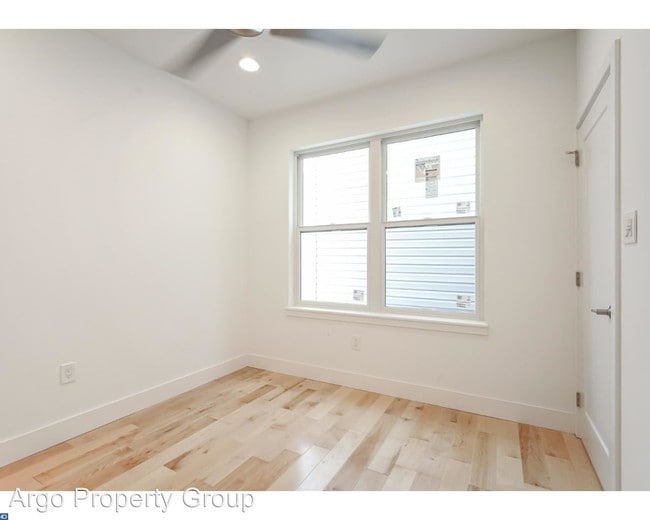 Building Photo - 1219 N 27th St