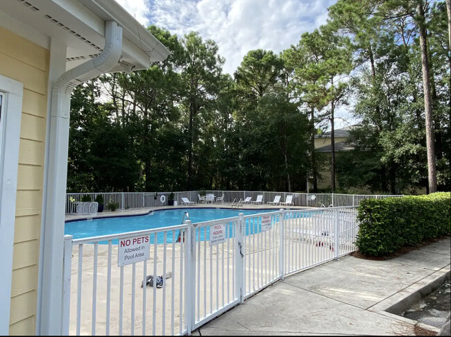 Building Photo - 200 Sandestin Ln