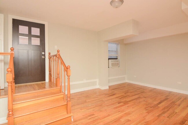 Foto del edificio - 2830 N Mildred Ave