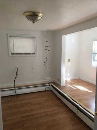 Building Photo - 84 Thorndike St