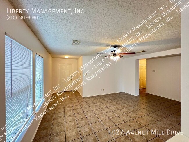 Foto del edificio - 3 Bed, 2 Bath Home Ready for Move In