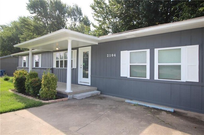 Foto del edificio - 2104 SE 14th St
