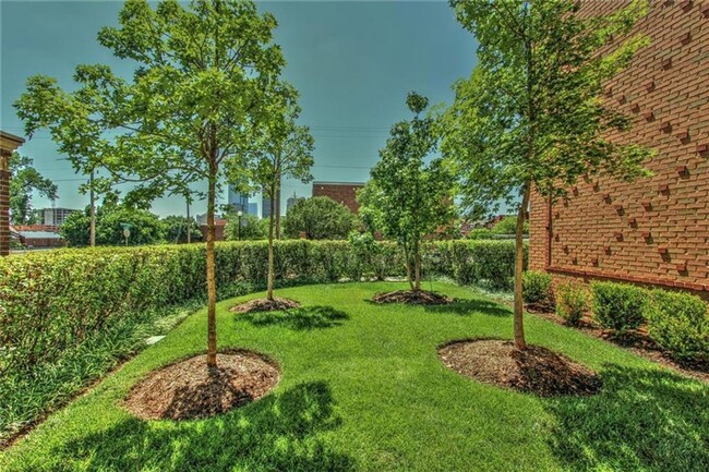 Foto del edificio - The Finest in Urban Living at The Hill at ...