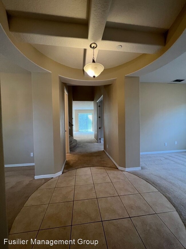 Building Photo - 5 br, 3.5 bath House - 10340 Kristen Park ...