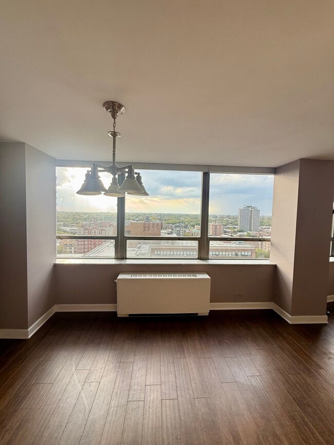 Foto del edificio - 5701 N Sheridan Rd