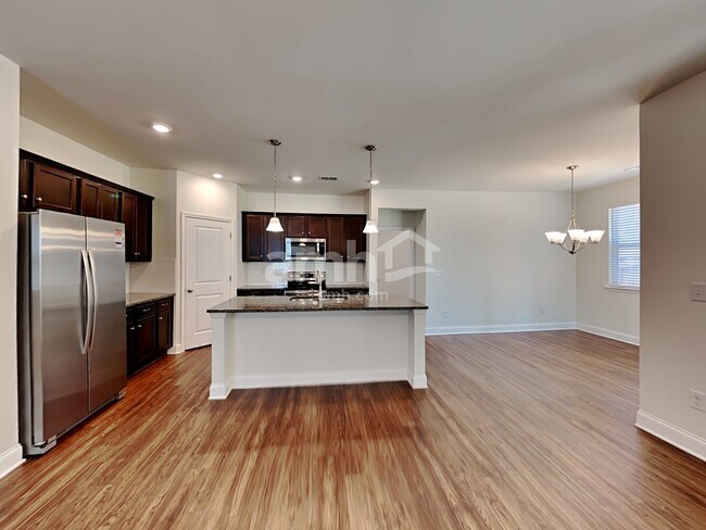 Foto del edificio - 5130 Franks Creek Way