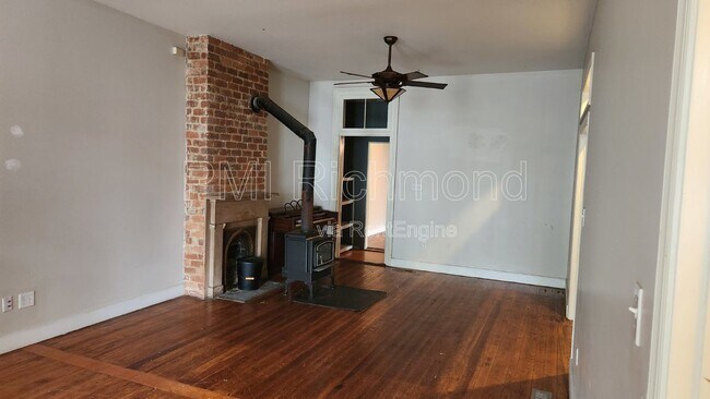 Foto del edificio - 411 S Laurel St