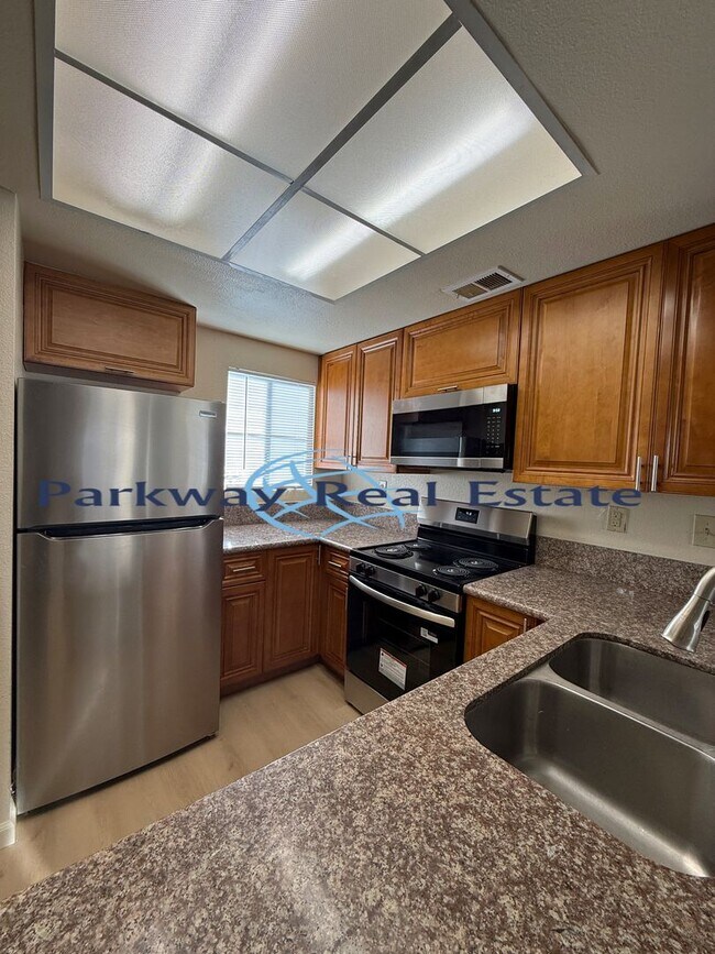 Foto del edificio - 2 Bedroom Townhome