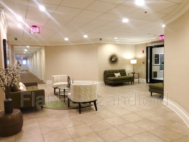 Foto del edificio - 1029 N Stuart St