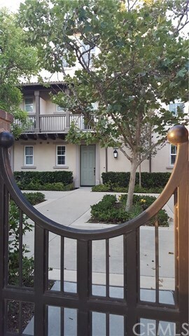 Building Photo - 1526 Valencia Ave