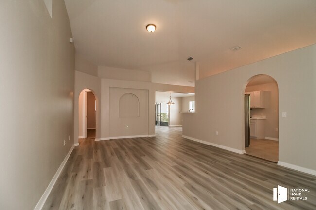 Foto del edificio - 1018 Lake Doe Blvd