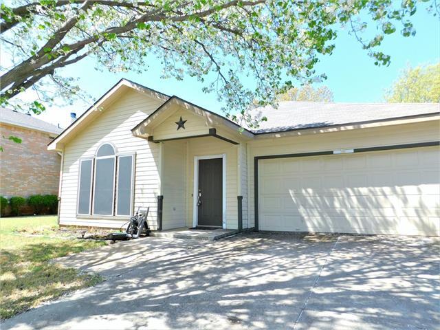 Building Photo - 717 Pace Dr