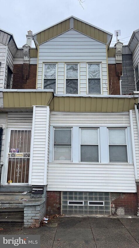 Building Photo - 5725 Baltimore Ave