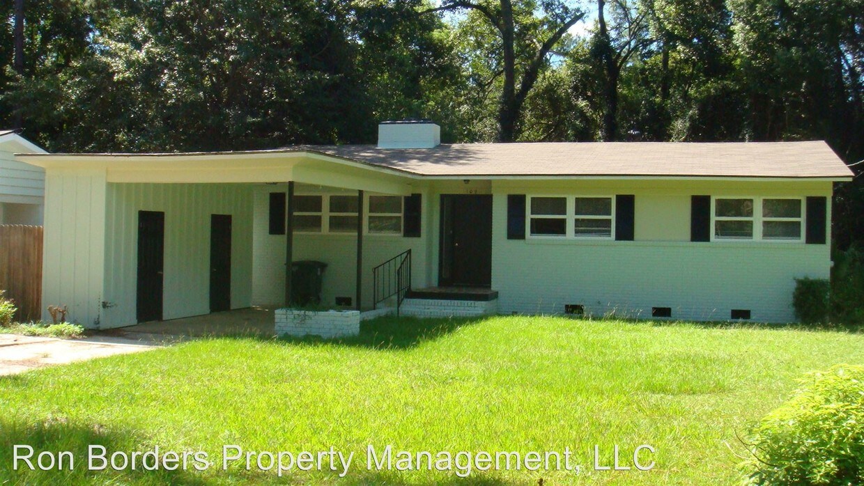 Primary Photo - 3 br, 2 bath House - 109 E. Moore Street