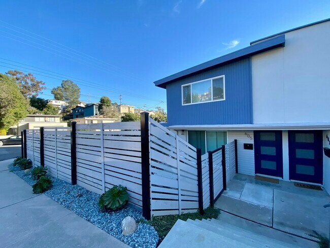 Foto del edificio - 605 Bush St