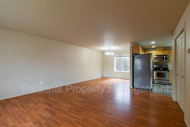 Foto del edificio - 7905 NE 64th Street