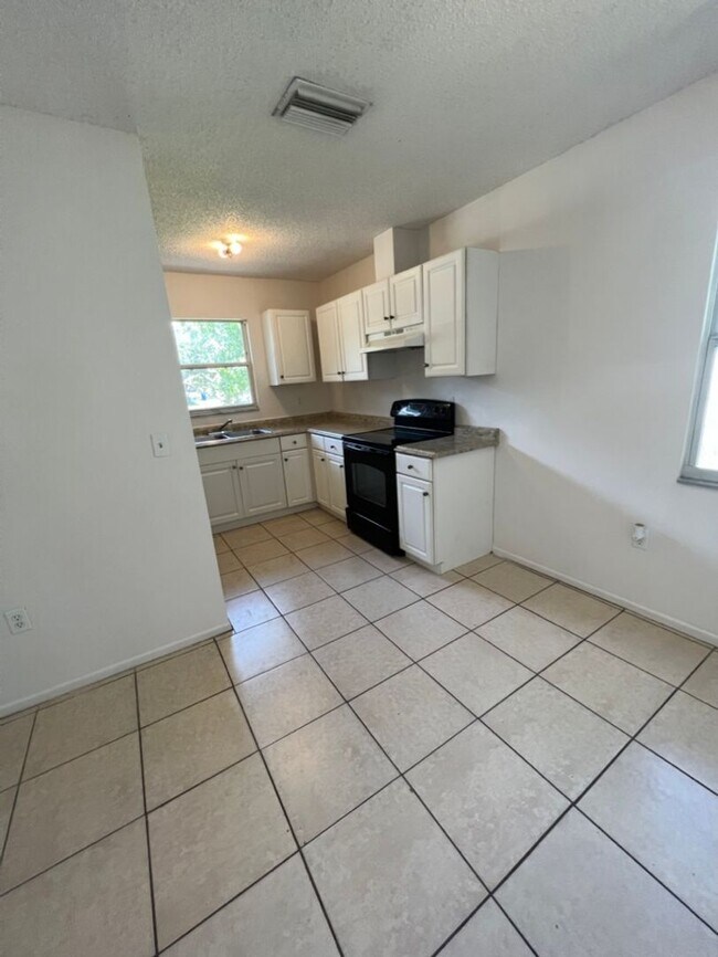 Foto del edificio - 3 Bedroom Home in Bradenton