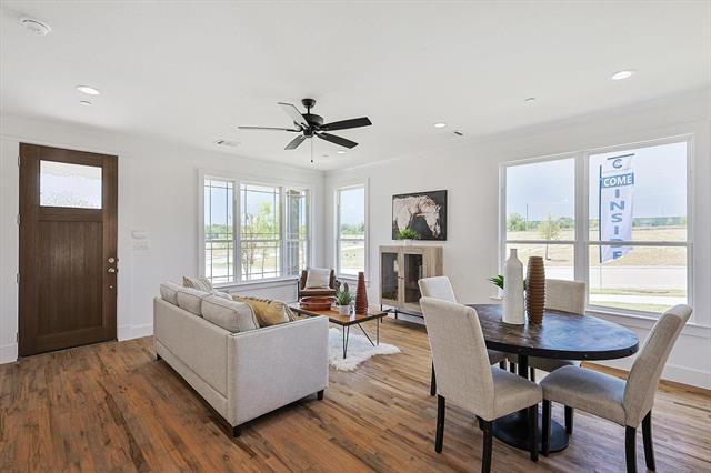 Building Photo - 514 Woodside Trl