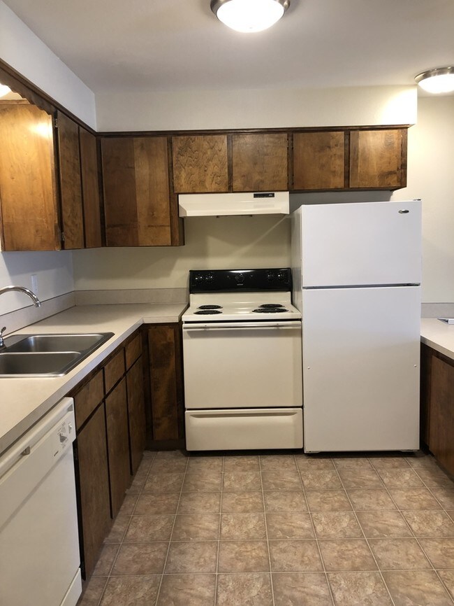 Foto del edificio - West Salem Townhome!