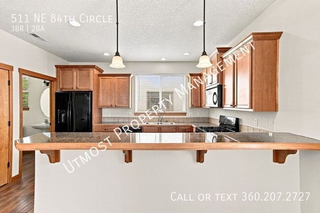 Photo - 511 NE 84th Circle- House