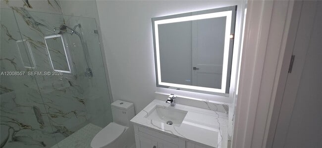 Foto del edificio - 322-324 Poplar St