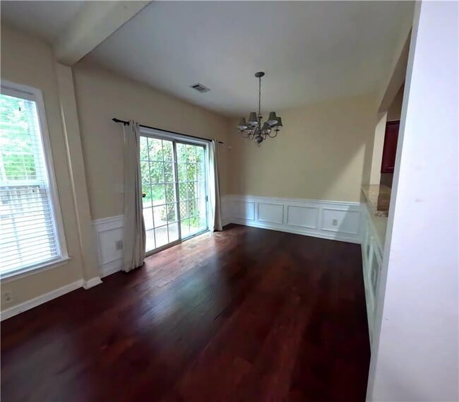 Building Photo - 4132 Royal Regency Cir